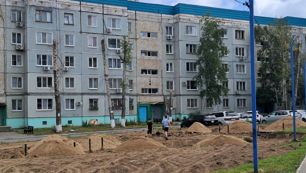 Продолжается реализация проекта "Уютный сквер во дворе (МАФ)"