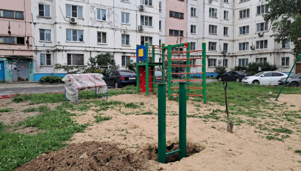 Реализуется проект "Радость детям" ТОС "Наш двор"